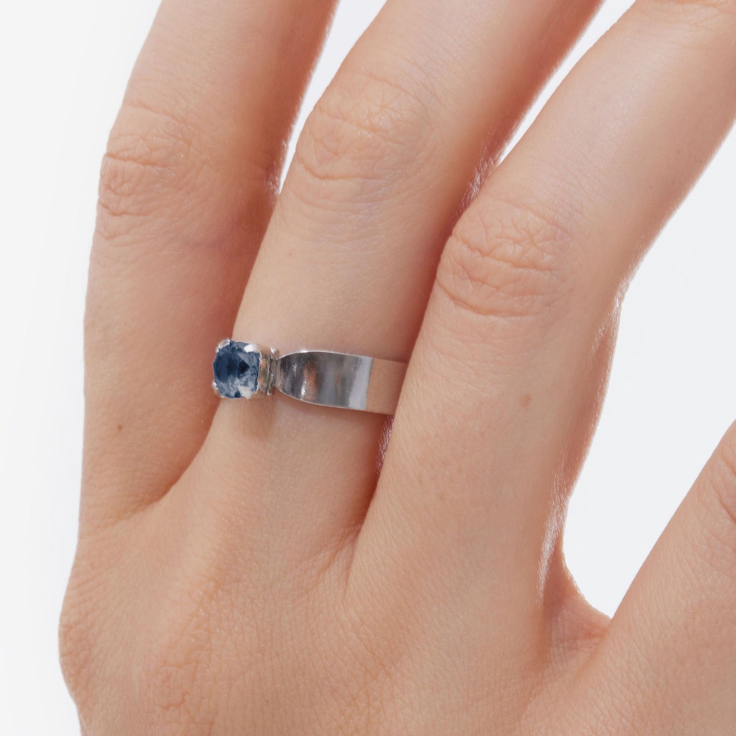 Anillo ajustable Alpina con cristal en Plata baño Rodio