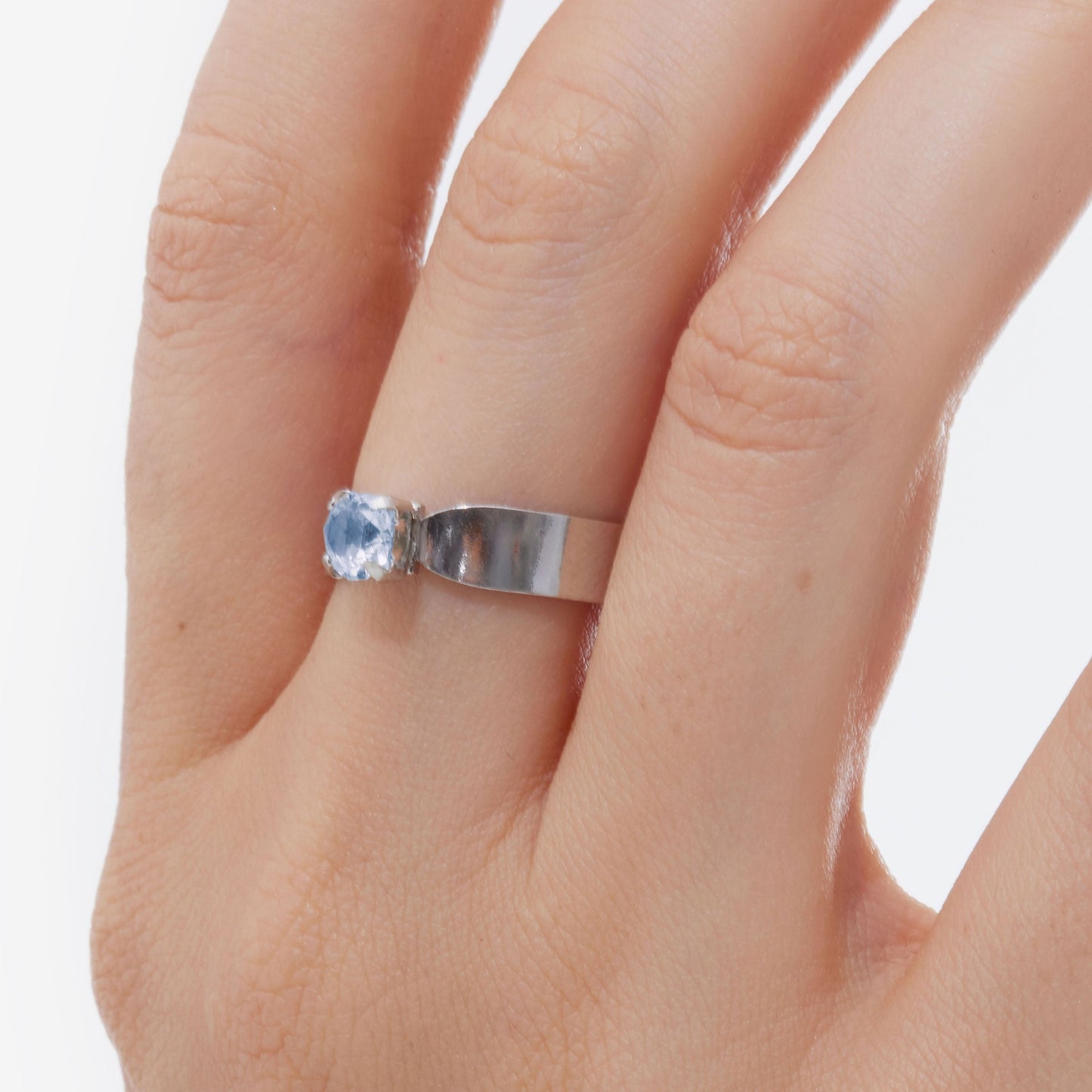 Anillo ajustable Alpina con cristal en Plata baño Rodio
