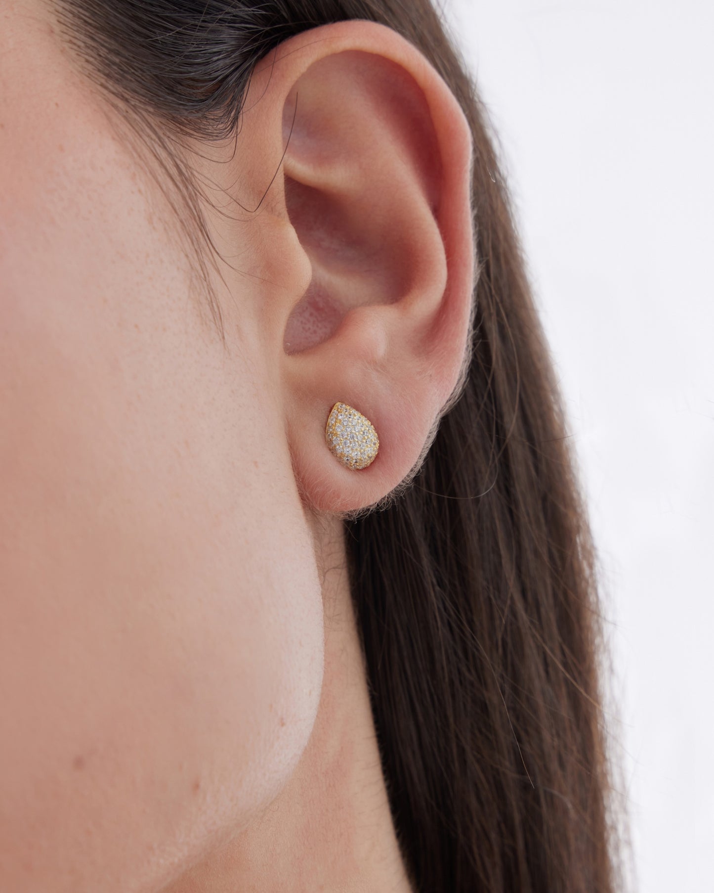 Pendientes botón Lux gota con circonita blanca en Plata