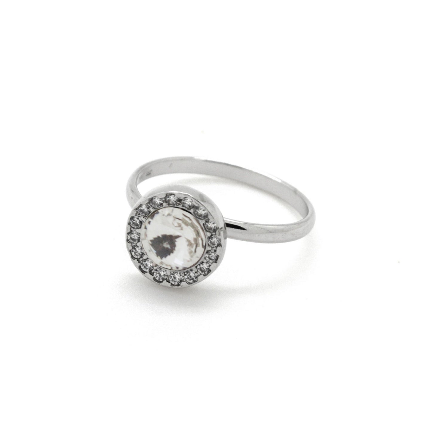 Anillo Premium ajustable círculo con cristales riviere en Plata baño rodio