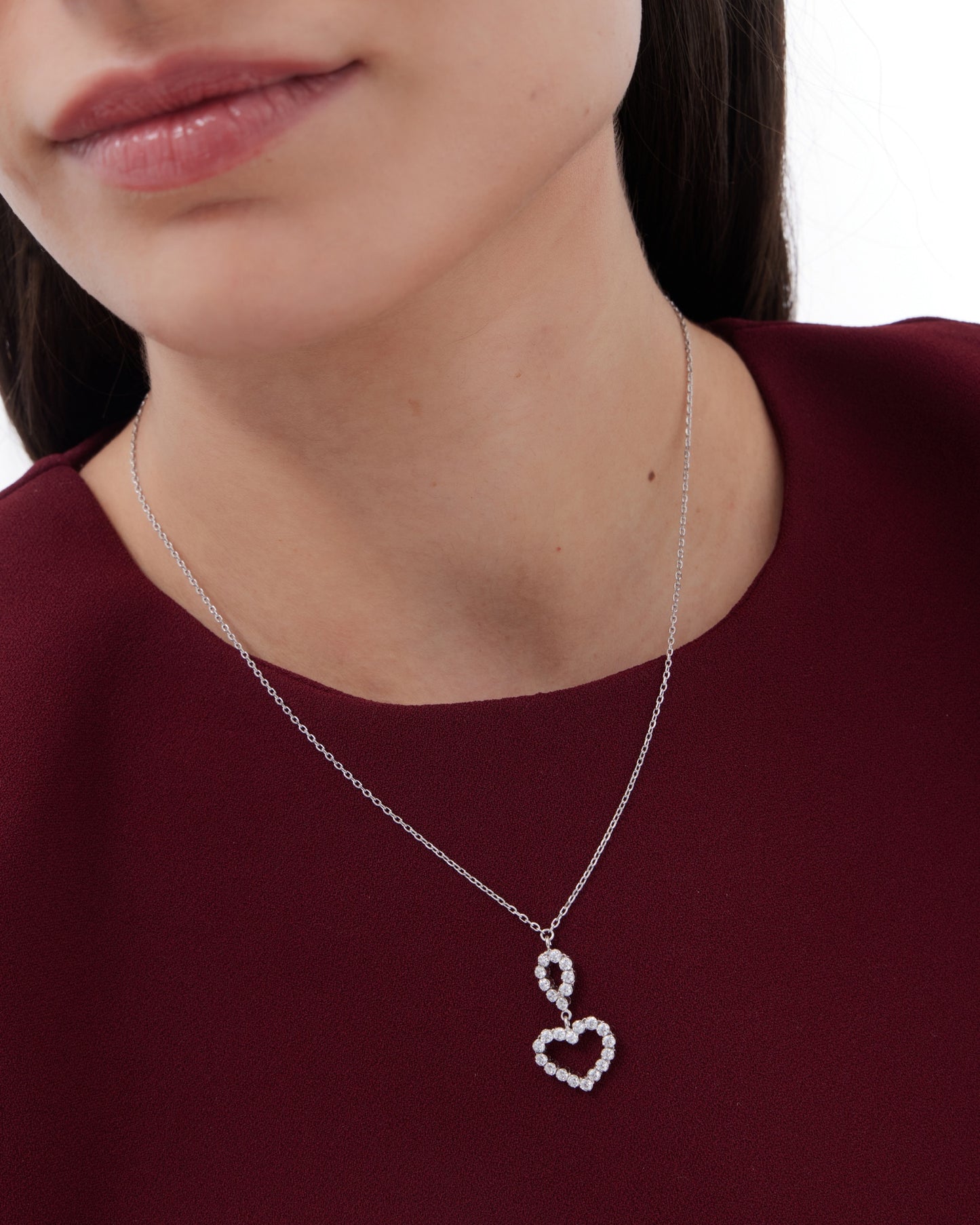 Collar corto Muá lágrima y corazón con cristales riviere blanco en plata baño rodio