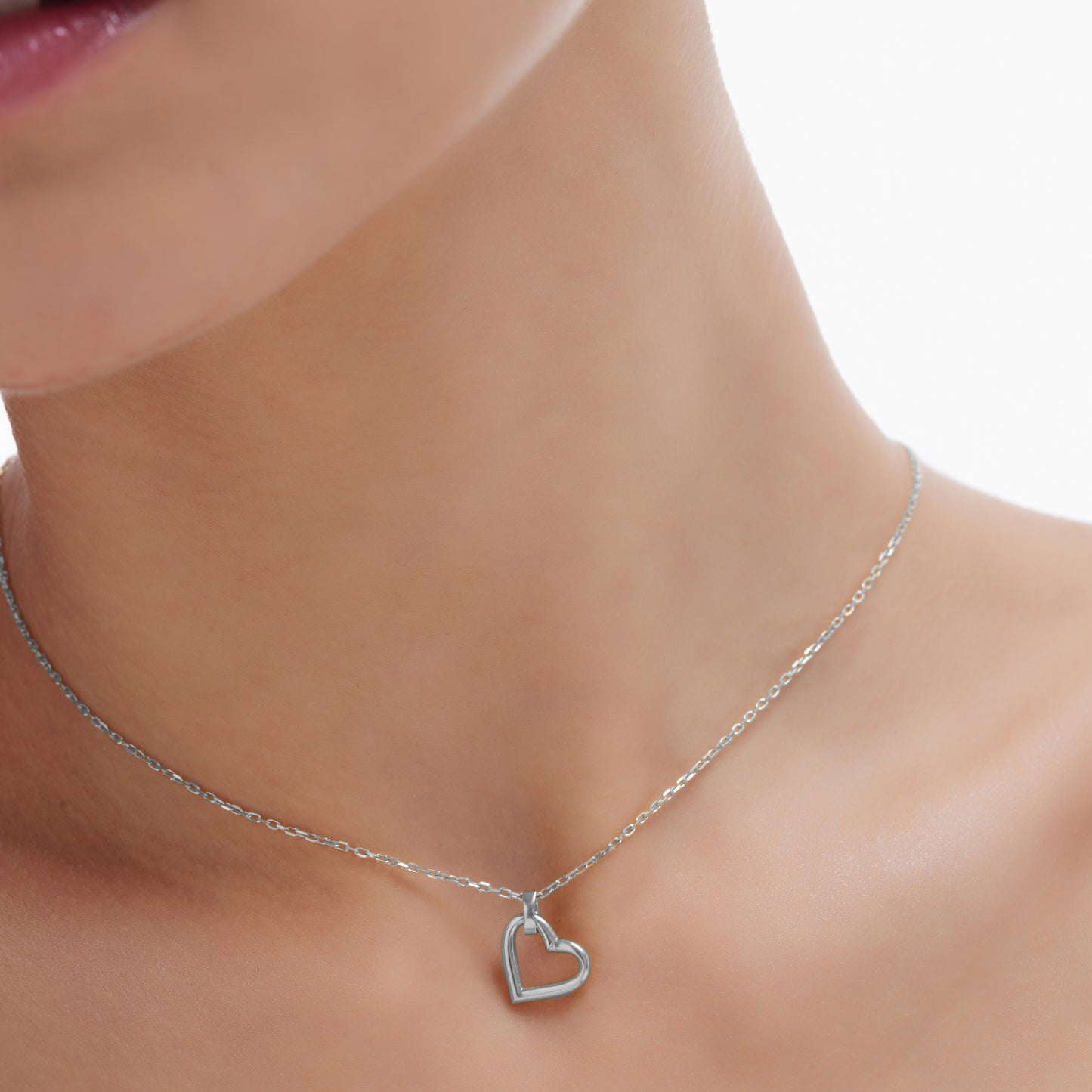 Collar corto Sincerely corazón en Plata