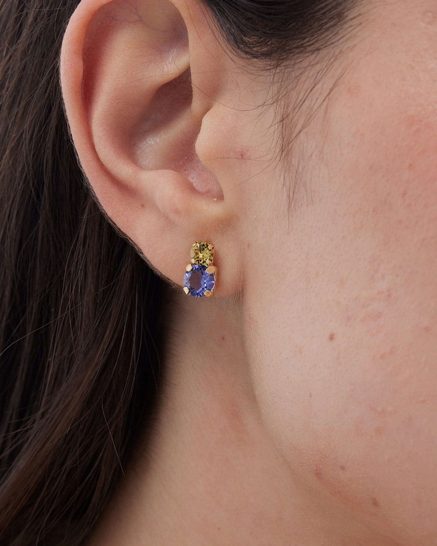 Pendientes botón Fleur con cristal en Plata baño Oro