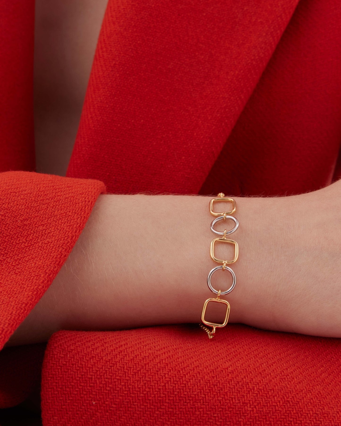 Pulsera bicolor círculo y cuadrado Nivola en Plata baño Oro y Rodio