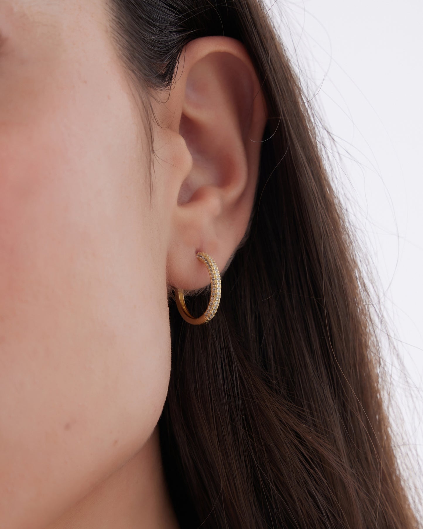 Pendientes aro 1,8cm click Lux con circonita blanca en Plata