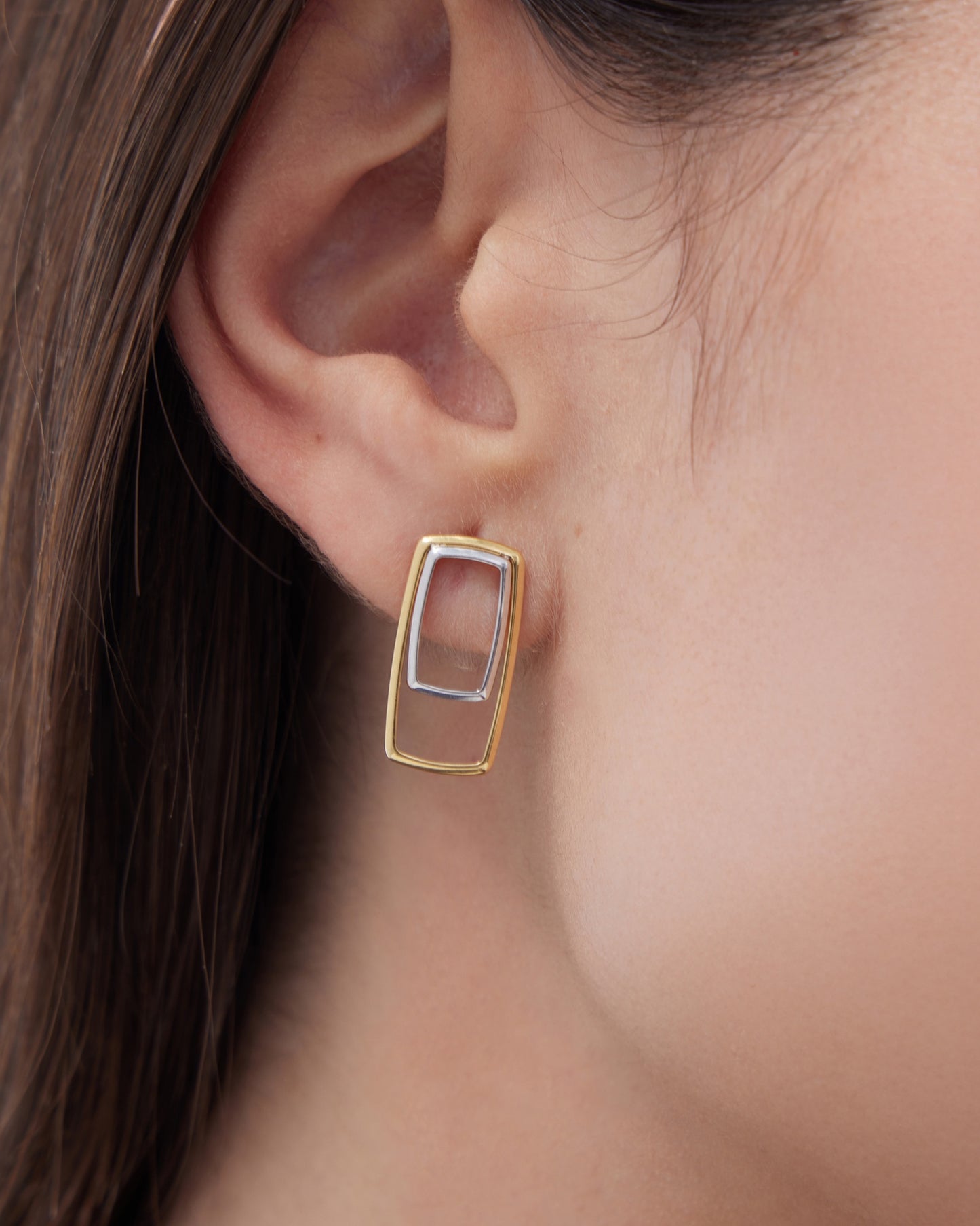 Avenue bicolour rectangular short earrings in silver