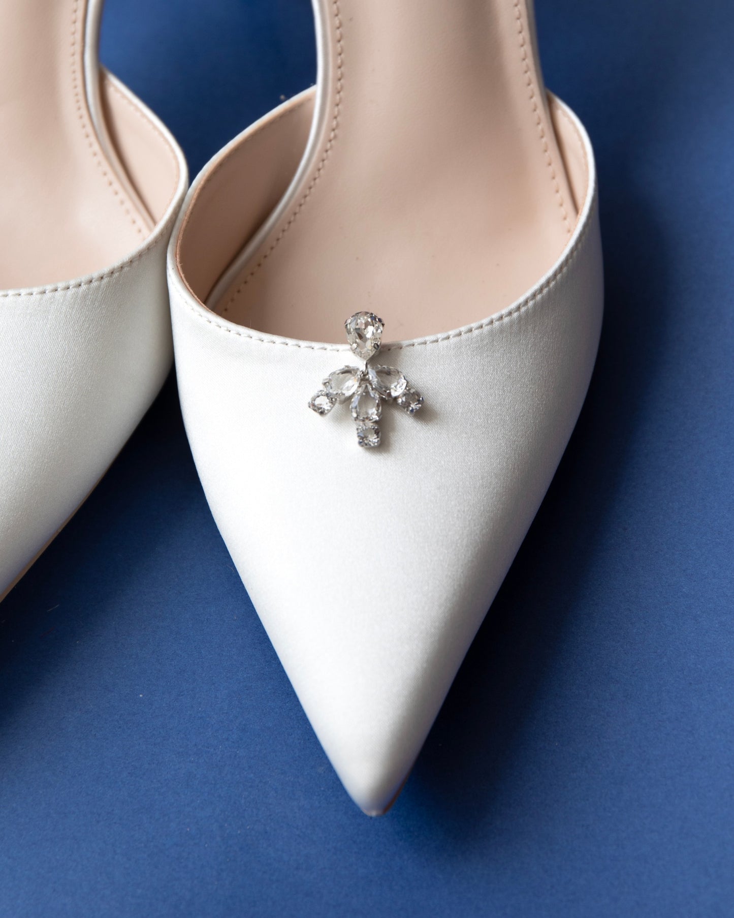 Pendientes largos lágrima Lieve con cristal blanco en Plata baño Rodio