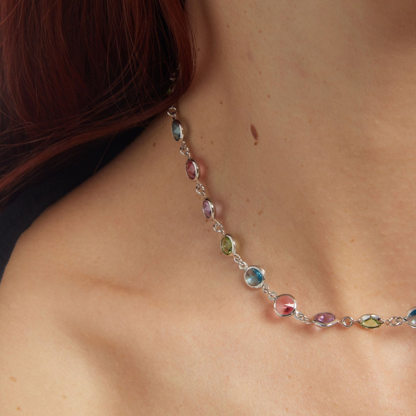Collar corto Basic círculo 7mm cristal en Plata baño rodio