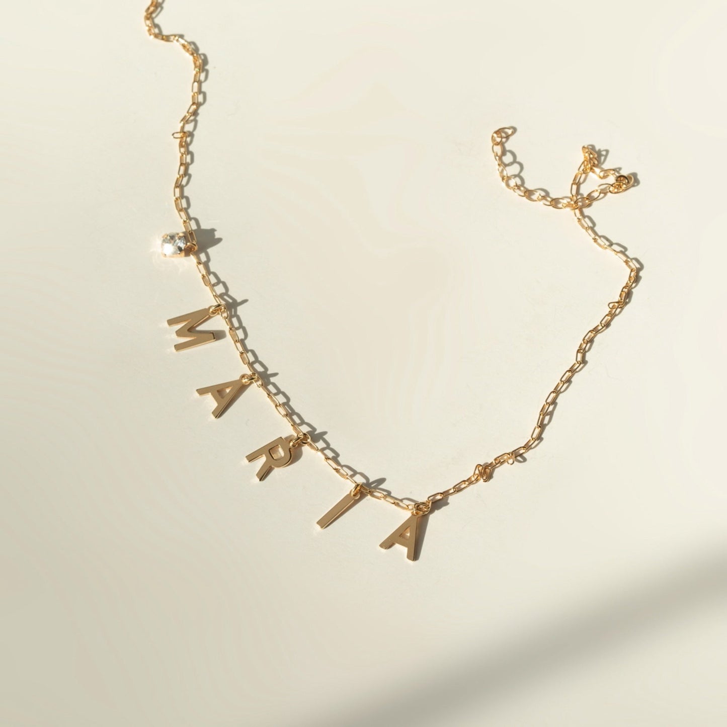 Collar personalizado de 5 letras en Plata