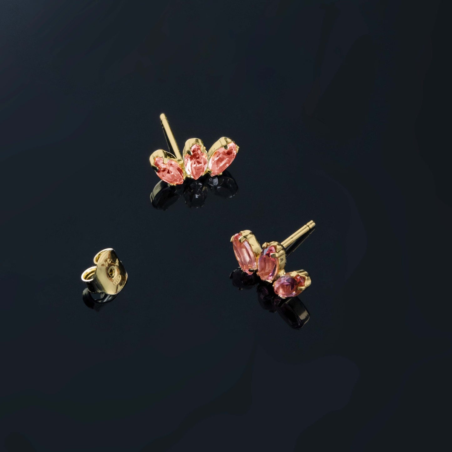 Pendientes cortos Estaciones hoja cristal en Plata baño Oro