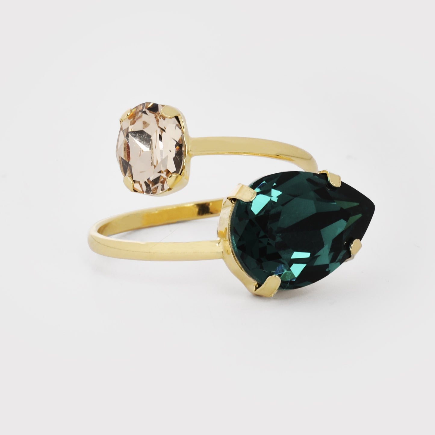 Anillo ajustable lágrima cristal en Plata baño Oro de Blooming