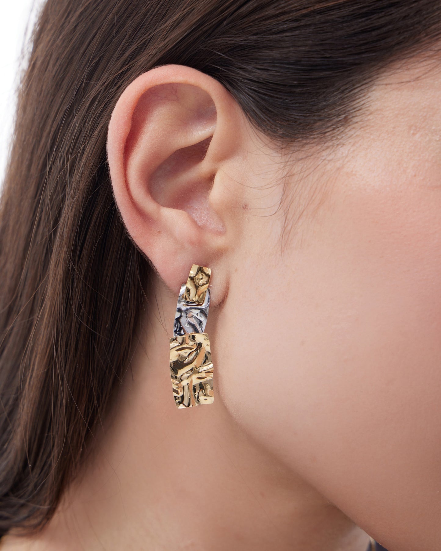 Pendientes largos Avenue rectángulo textura bicolor en Plata