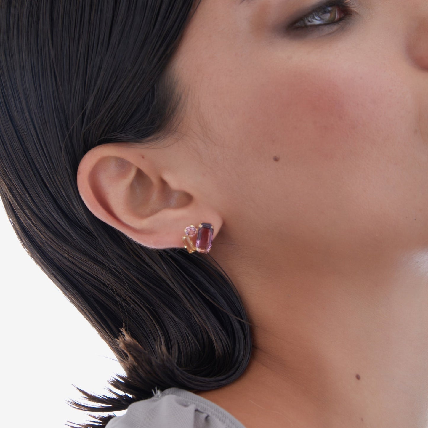 Pendientes botón Inspire rectángulo cristal morado en Plata baño Oro