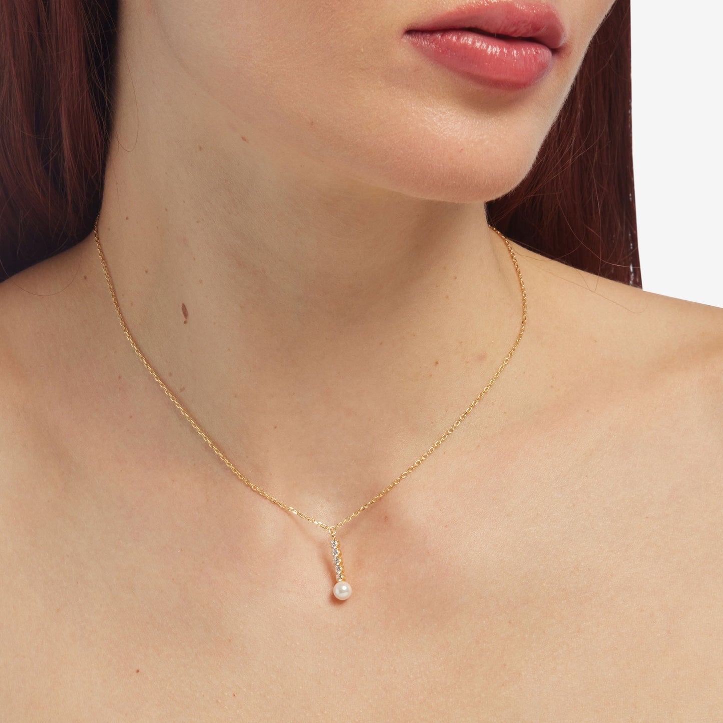 Collar corto Aurore cristales riviere y perla en Plata
