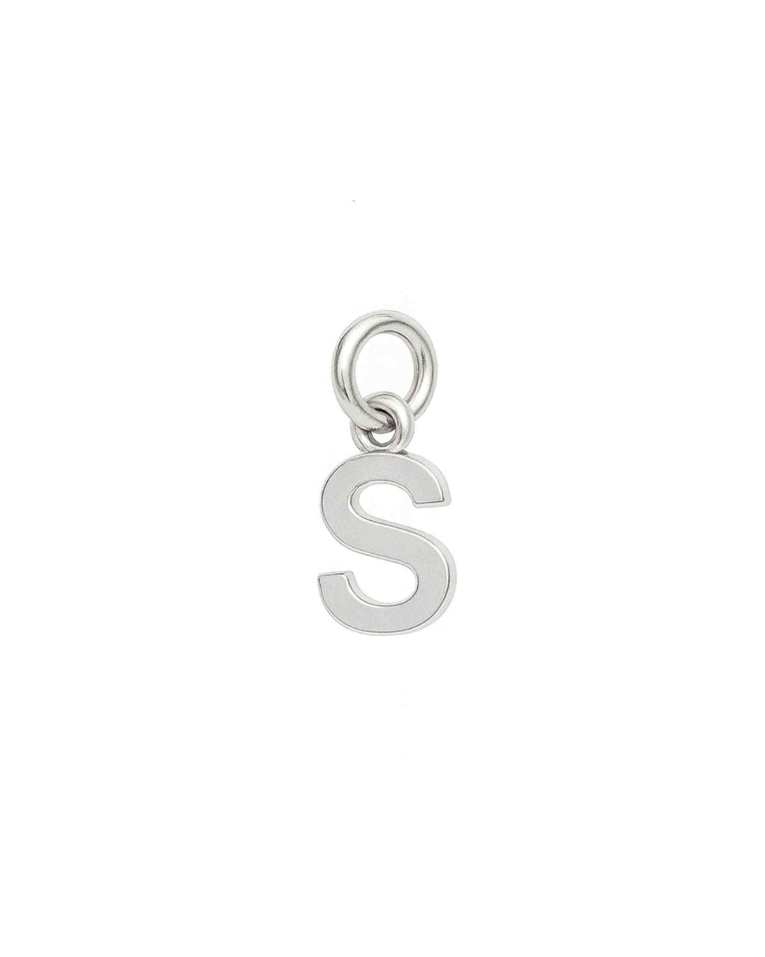 Charm Pequeño de letra 5mm en Plata
