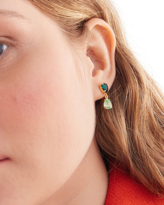 Pendientes cortos lágrima Birthstone con cristal en Plata baño Oro