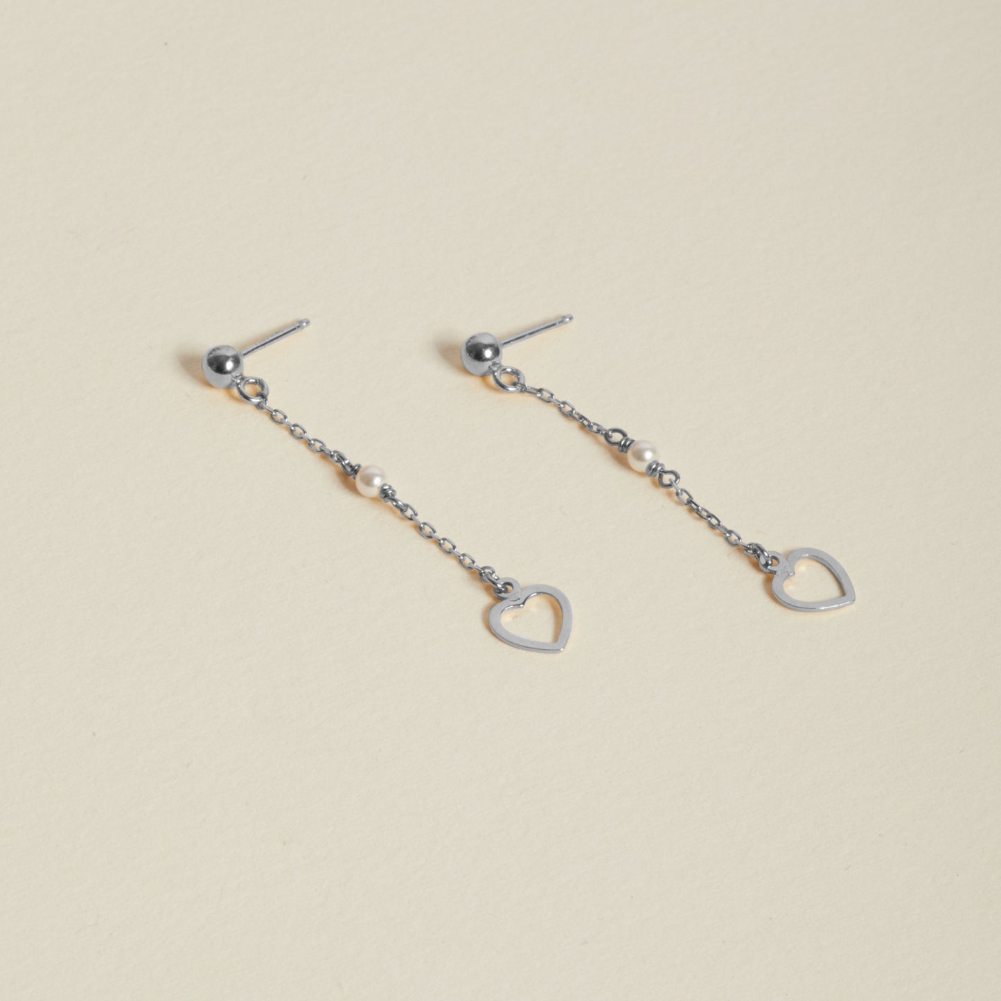Pendientes largos Enamora corazón perla en Plata