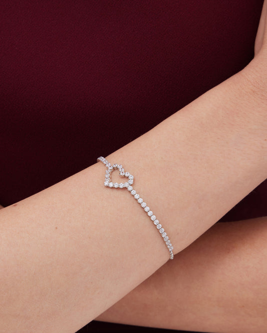 Pulsera Muá corazón con cristales riviere blanco en plata baño rodio