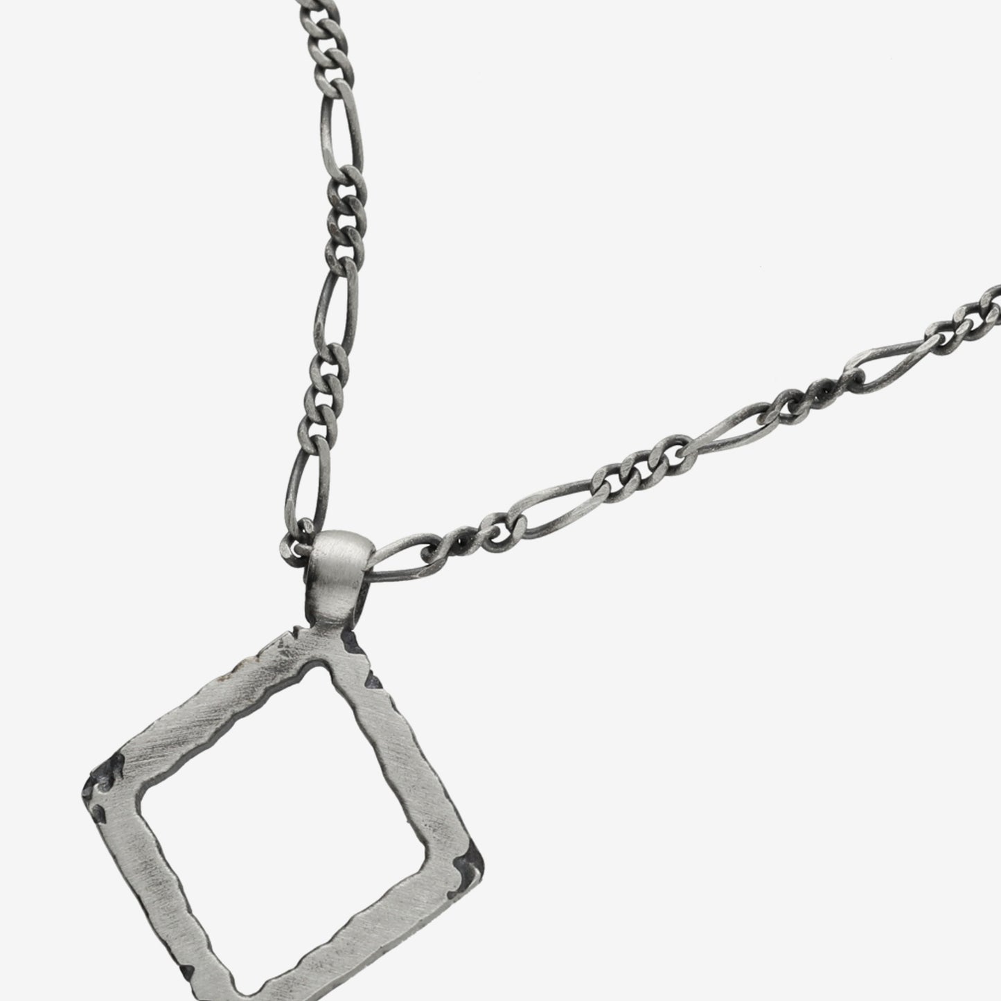 Collar largo Ares rombo en Plata baño rodio