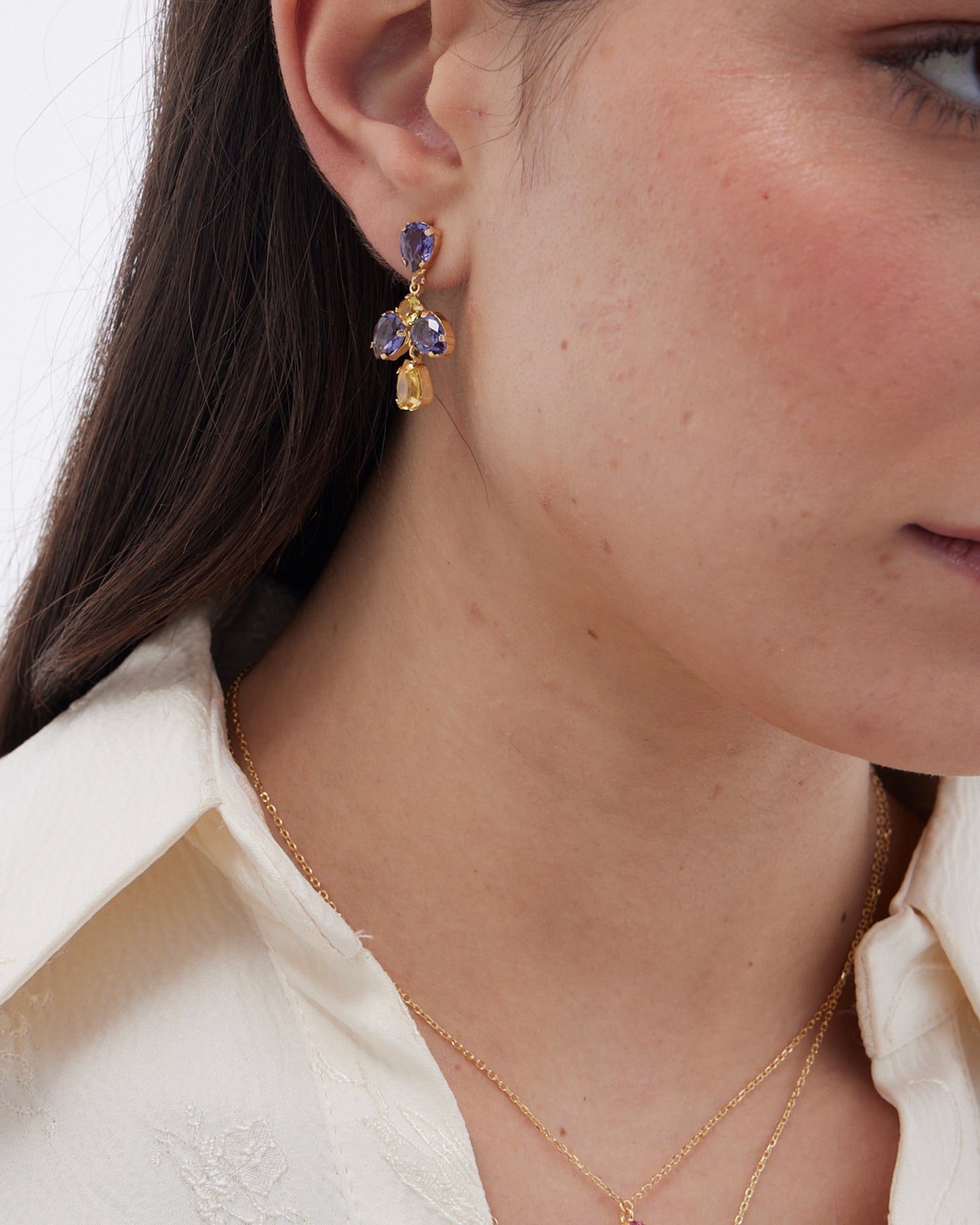 Pendientes largos Fleur lágrima con cristal en Plata baño Oro