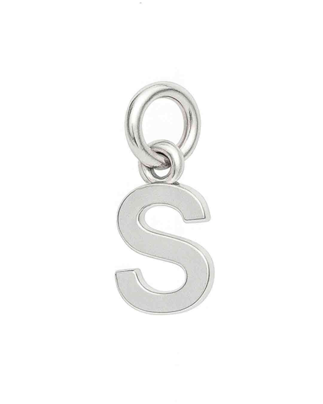 Charm Mediano de letra 10mm en Plata