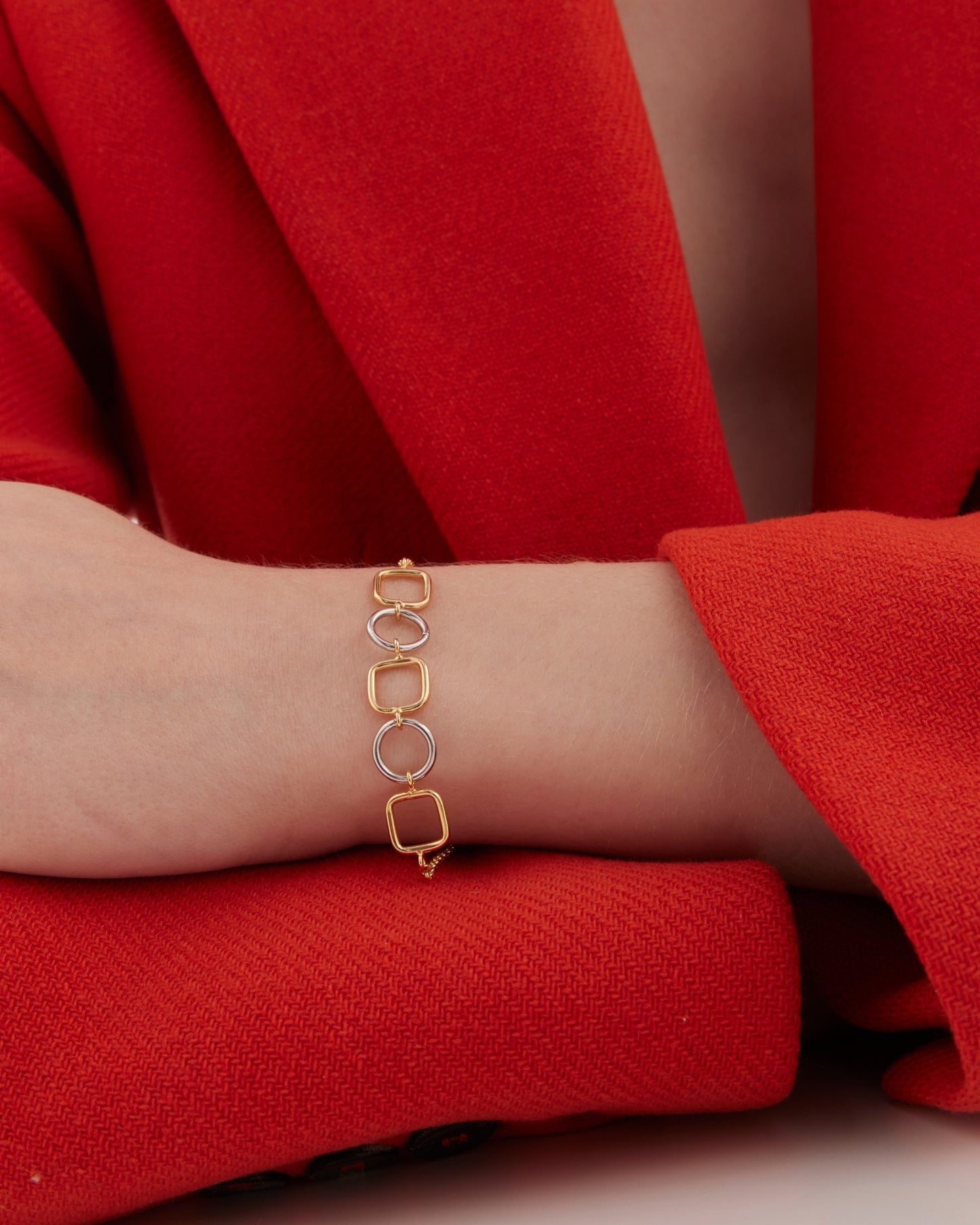 Pulsera bicolor círculo y cuadrado Nivola en Plata baño Oro y Rodio
