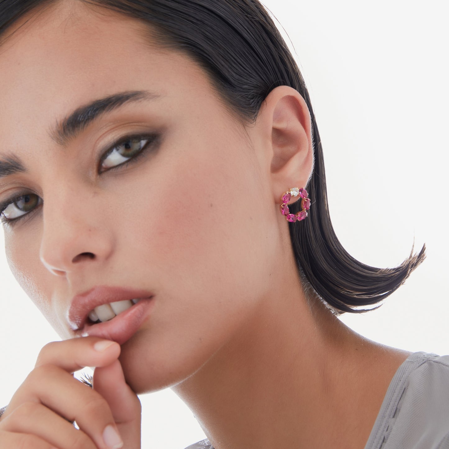 Pendientes cortos Harmony círculo cristal en Plata baño Oro