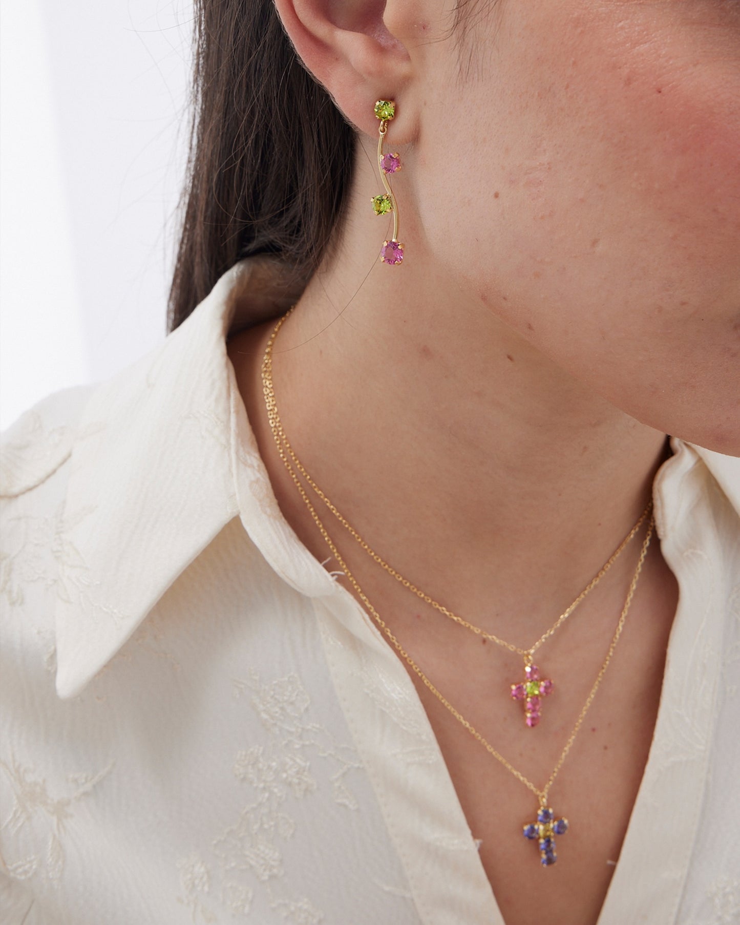 Collar corto Fleur cruz con cristal en Plata baño Oro