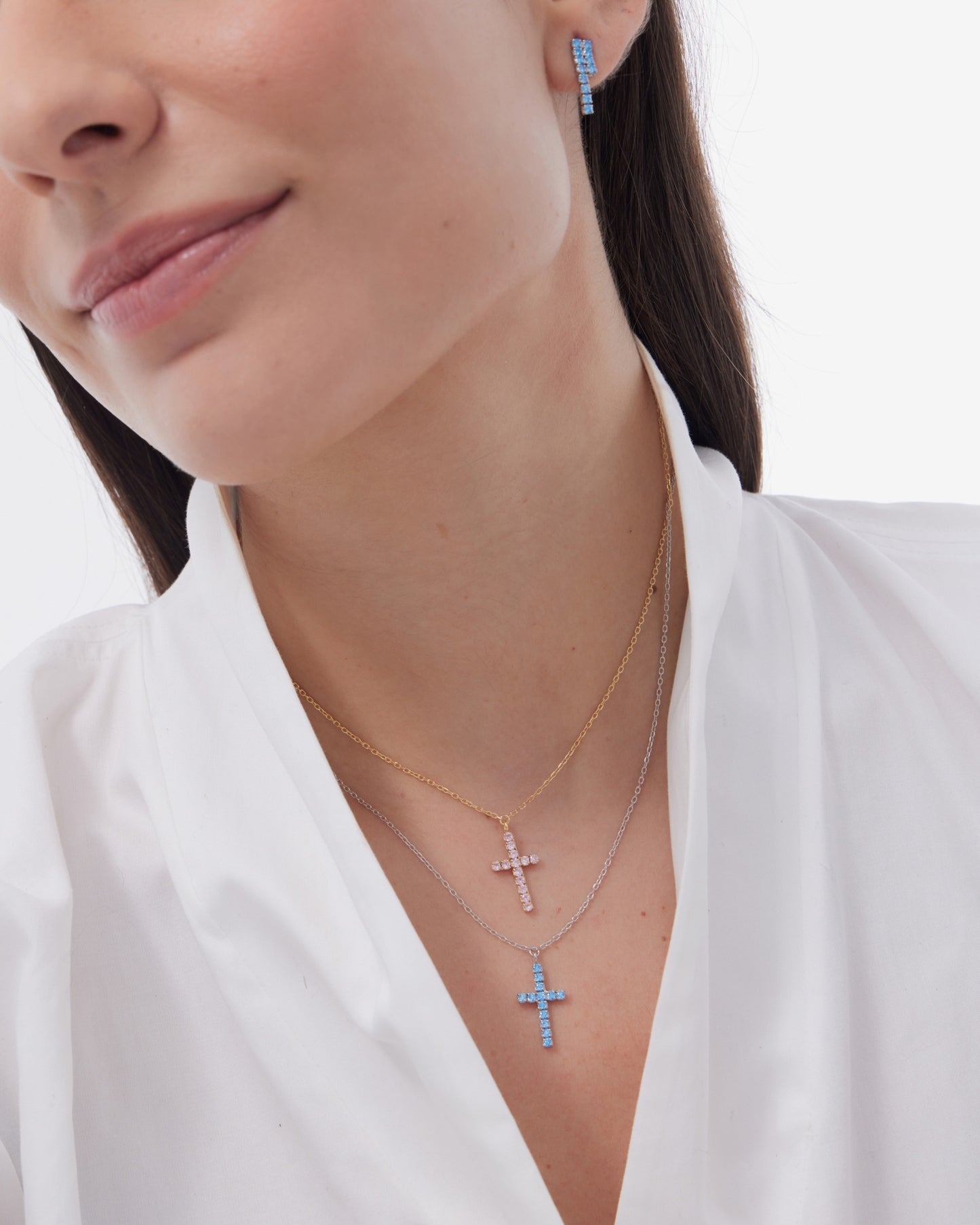 Pendientes cortos Eau con cristales riviere azul en Plata baño Rodio